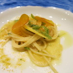 スパゲッティ　サルディーニャ産カラスミ　万願寺唐辛子　レモンのペペロンチーノ