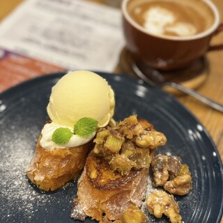 カフェツムリ_0