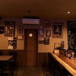 ジャック ローズ - 雰囲気ある店内。