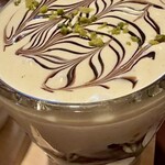 珈琲太郎本舗 - ピスタチオクリームとチョコソース