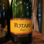 トラットリアビコローレヨコハマ - ROTARI BRUT TRENTODOC