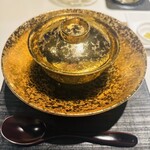 国産キャビア専門 蝶鮫屋 東京店 - キャビアと千屋牛のステーキ丼　2,900円◎