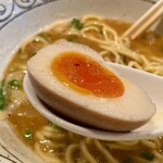 秋刀魚中華そば生粋 - 味玉