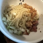 自家製麺 麺屋 利八 - 白トリフの油そば