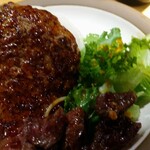 ビフテキ重・肉飯 ロマン亭 - ハンバーグの下のハンバーグ