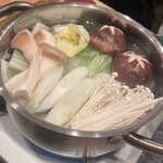 あぐー豚  しゃぶしゃぶ 豚や 葵 - 