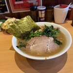 家系ラーメン 貫徹家 - 