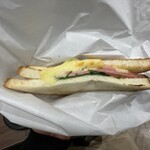 CAFFE VELOCE - トーストサンドとろ〜りチーズ&ハム