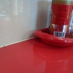 いごっそラーメン店長 - カウンター席の卓上