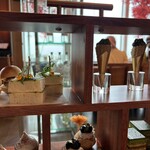 ザ タヴァン グリル＆ラウンジ - 