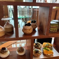 ザ タヴァン グリル＆ラウンジ - 