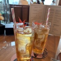 ザ タヴァン グリル＆ラウンジ - 