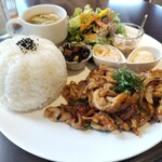 ケムズ キッチン - 豚肉と大葉の味噌バター炒め　L