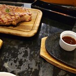 ステーキ共和国 大久保大使館 - 