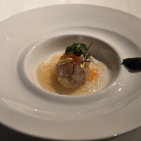 THE GRAND 47 - 燻製シマアジのタルタルのアスピック ポワローのブランマンジェ