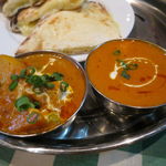 インド・ネパールレストラン マサラ - スペシャル・カレーセット：チキンとトマトのカレー、野菜カレー、チーズ・ナン3