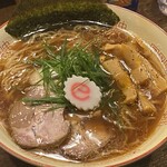 宴神 - 醤油ラーメン
