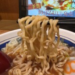 8番らーめん くるふ福井駅店 - 麺