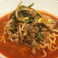 和牛ユッケジャンラーメン