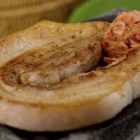 特選お肉のメイン料理