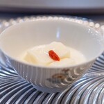 館山美食倶楽部 - 2025.11 温かい杏仁豆腐（ゼラチンではなく葛粉を使用）