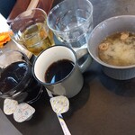 BonFam - ドリンクブッフェ　280円　ホットコーヒー/アイスコーヒー/りんごジュース/味噌汁