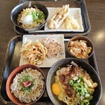 実演自家製麺 甚八 - 