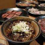 ホルモン焼肉 富や - 