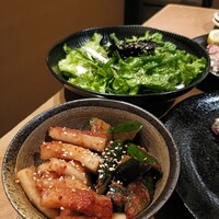 ホルモン焼肉 富や 栄店 - 