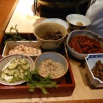 東山 吉寿 - 上に乗せる具材[赤蒟蒻が面白いです♪](*’ω’ﾉﾉﾞ☆お代わりし放題((o(^∇^)o))