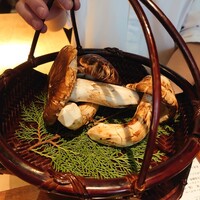 東山 吉寿 - 2025年 今年は松茸不作らしいので,中国産の松茸(*´σｰ｀)