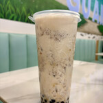 ICE UNA - ◉ フレッシュタロミルク　タピオカ入り
            　　　＄7.45  （1,169円）
            大きなサイズなので2人でシェア✨癒される味と喉ごし✨