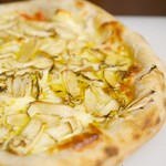 瞬 - 松茸のピザ