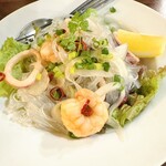 ロティサリーチキンとワイン飲み放題 Hamachan55 - 