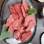 焼肉 わがんせ - 肉の盛り合わせ。イチボとザブトンは聞き取れましたが、後は呪文のようで良くわかりませんでした。