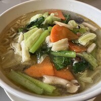 美林華飯店 - 野菜スープそば
