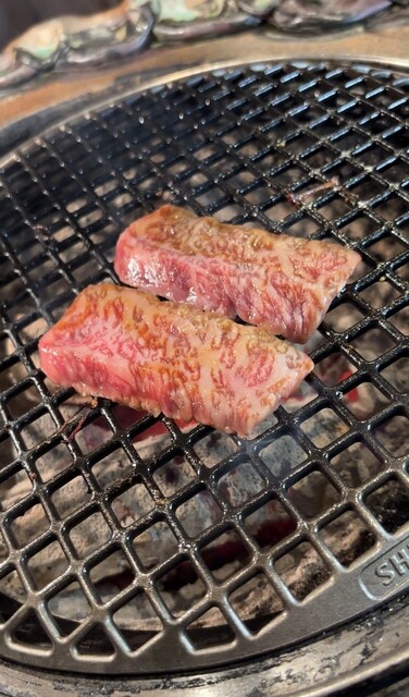 Kyoto no Toragyu Omi Gyu Yakiniku to Kobe Beef photo 2