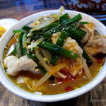 桜木屋 - ニラそば￥680円でニャンコ飯