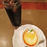 グリル マルヨシ - ④デザートはボキは自家製プリンとアイスコーヒーに。