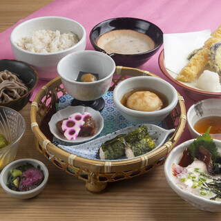 自然薯料理 和食 華花_1