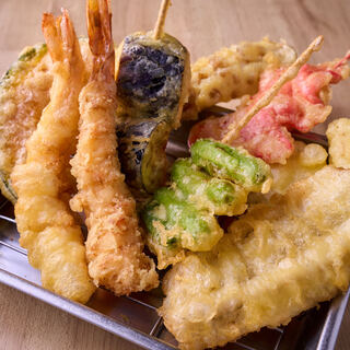 好きな天ぷらを好きな量！食材を引き立たせる軽くサクサクの衣