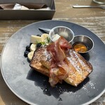 ロイヤルガーデンカフェ&タバーン - 