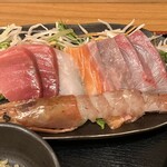 九絵 - 刺身盛り合わせ