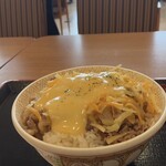 すき家 - 料理写真:チーズ牛丼大盛り¥860｡
