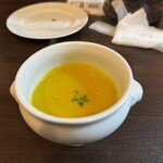 ビストロはらぺこキッチン - カボチャのスープ