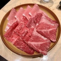 おだし - 松坂豚、A5黒毛和牛赤身肉
