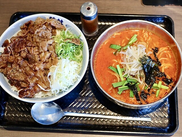 Kalbi Don to Sundubu Senmonten Kan Don Toyomae Ten