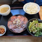 炭火焼肉 せん - 