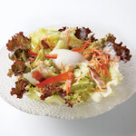 錦わらい - 温玉のせシーザーサラダ