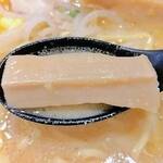 自家製麺 らーめん工房 縁 - 厚切りのメンマ